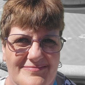 Meet your Posher, Jenny